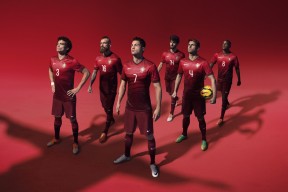 -中国足球未来取决于青少年参与率与培养质量，中国足球的未来在孩子