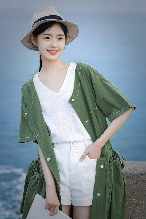 凯莉·麦基翁展现新一代仰泳冠军风范,凯丽-麦基昂